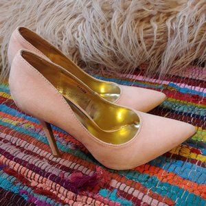 Charlotte Russe light pink pointed toe heels size 7.5